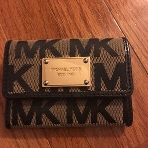 Michael Kors wallet with keychain